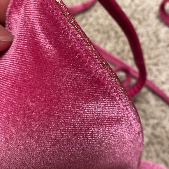 NWT Victoria’s Secret Velvet Pink SZ M Triangle Bikini Top - Picture 3 of 8